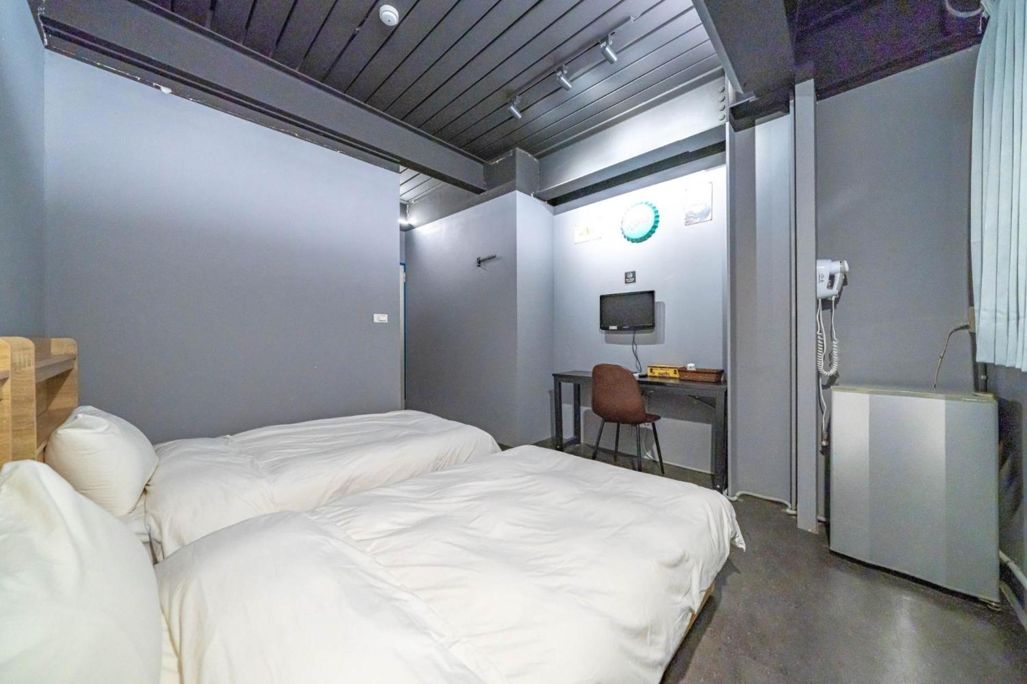 曼橙驛站 Hotel Dalin Стая снимка